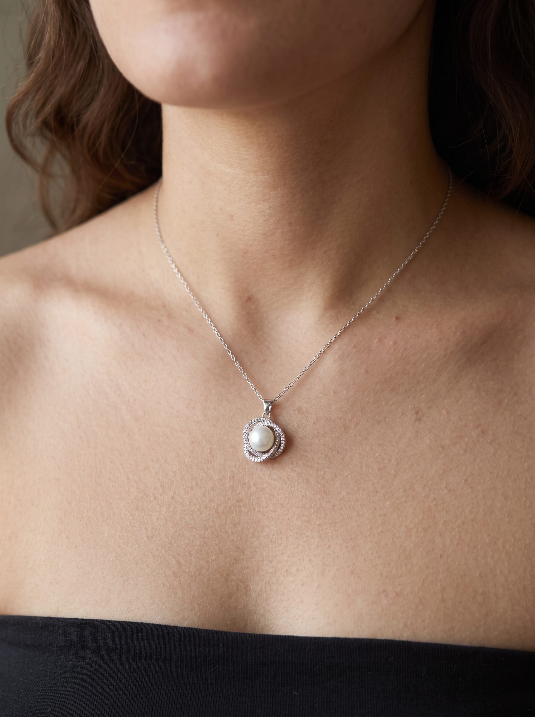 Classic Pearl Circle Set - Image 3